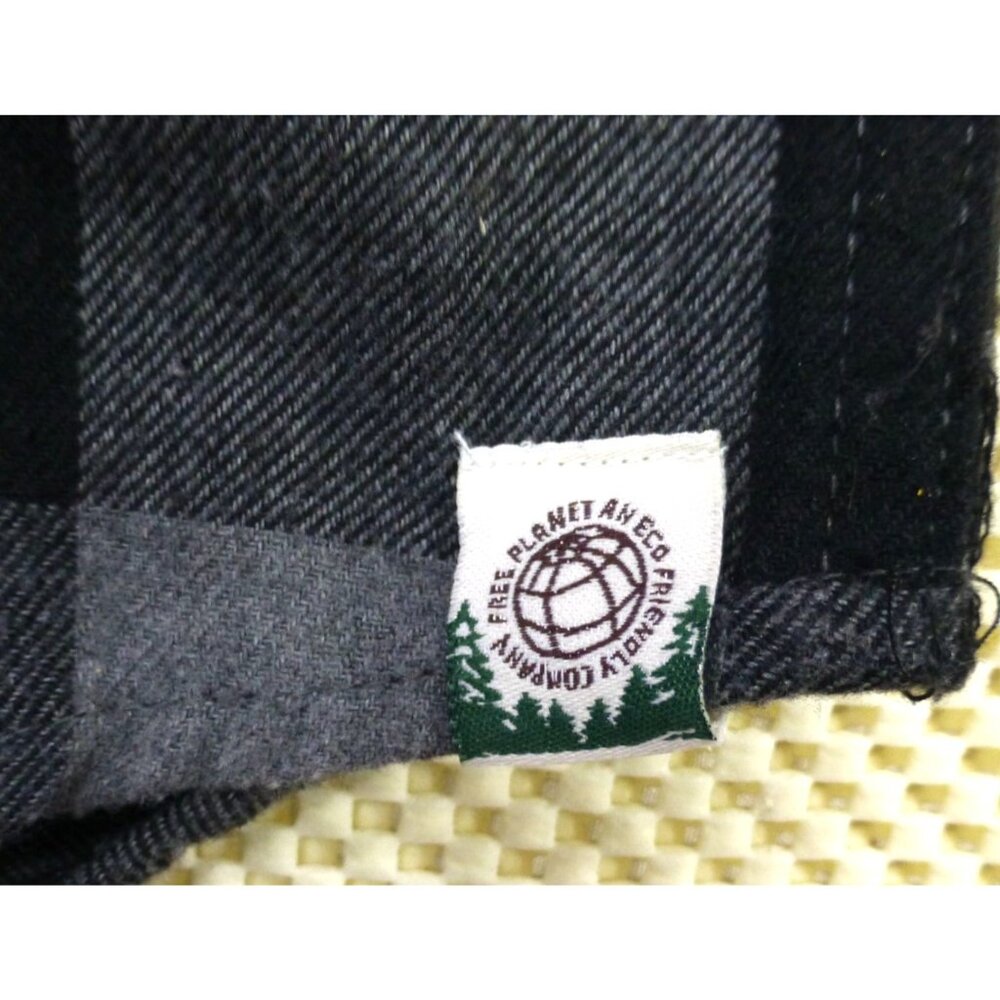 Free Planet Mens Black & Gray Plaid Flannel Button-Up Long Sleeve Shirt Med - Picture 7 of 8